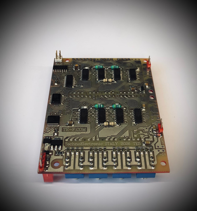 ماژول شمارنده دو کاناله با LCD و مقایسه گر قابل برنامه ریزی دیجیتال مدل TE5